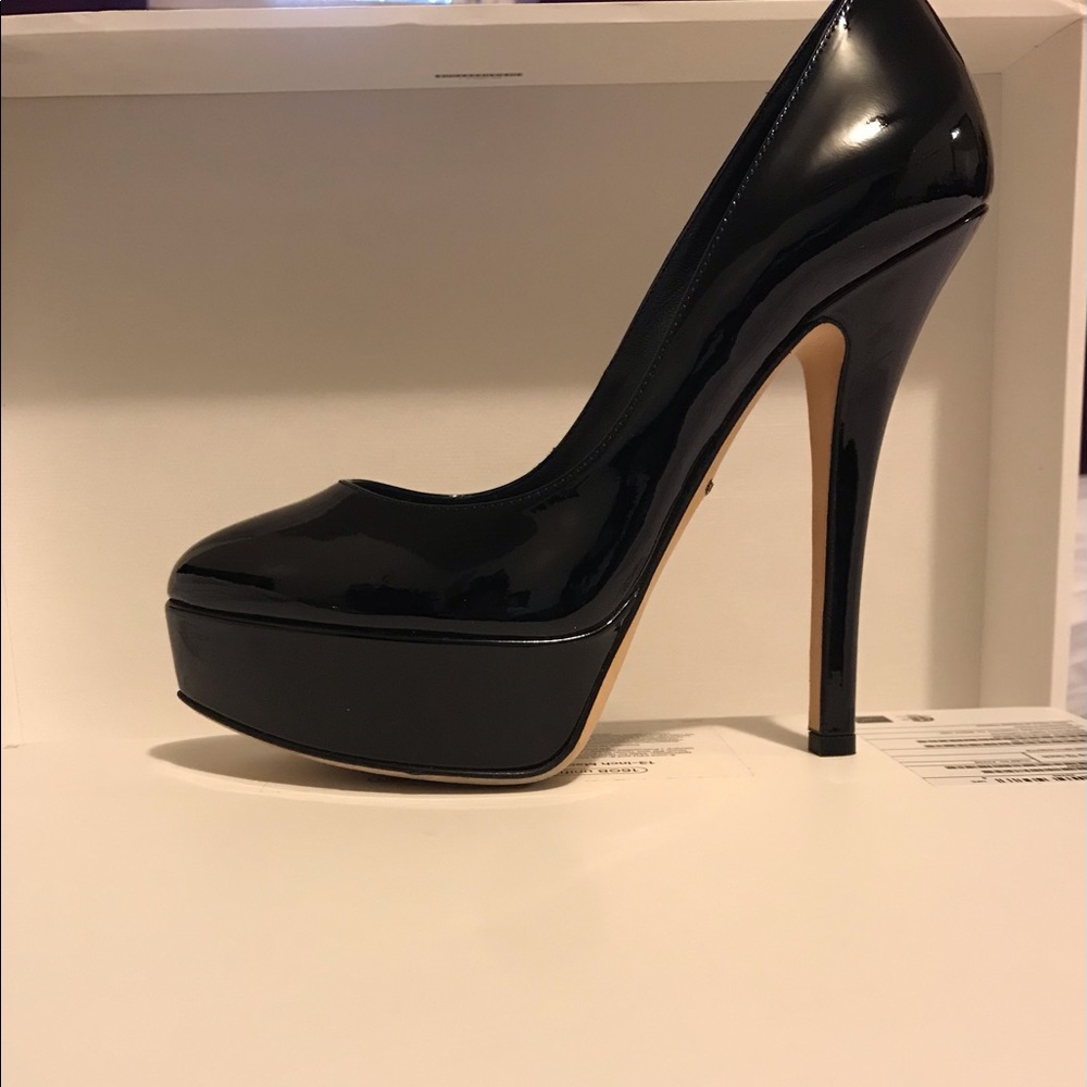 Dolce & gabbana  5.5